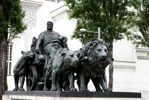 Nicolina Tyler — The Secession Building, Vienna