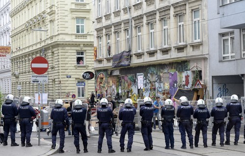 Nicolina Tyler — A Vulgar Display of Power in Vienna
