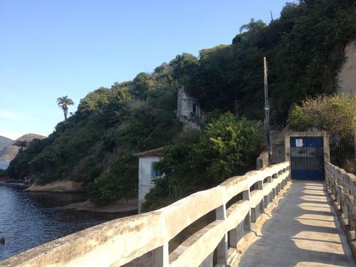 Nicolina Tyler — Niteroi, Caves and the Mothership