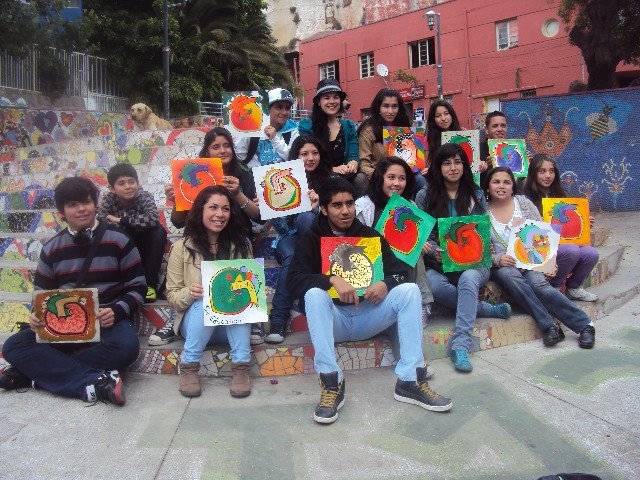 Nicolina Tyler — Hearts of the World with Students in Valparaiso, Chile